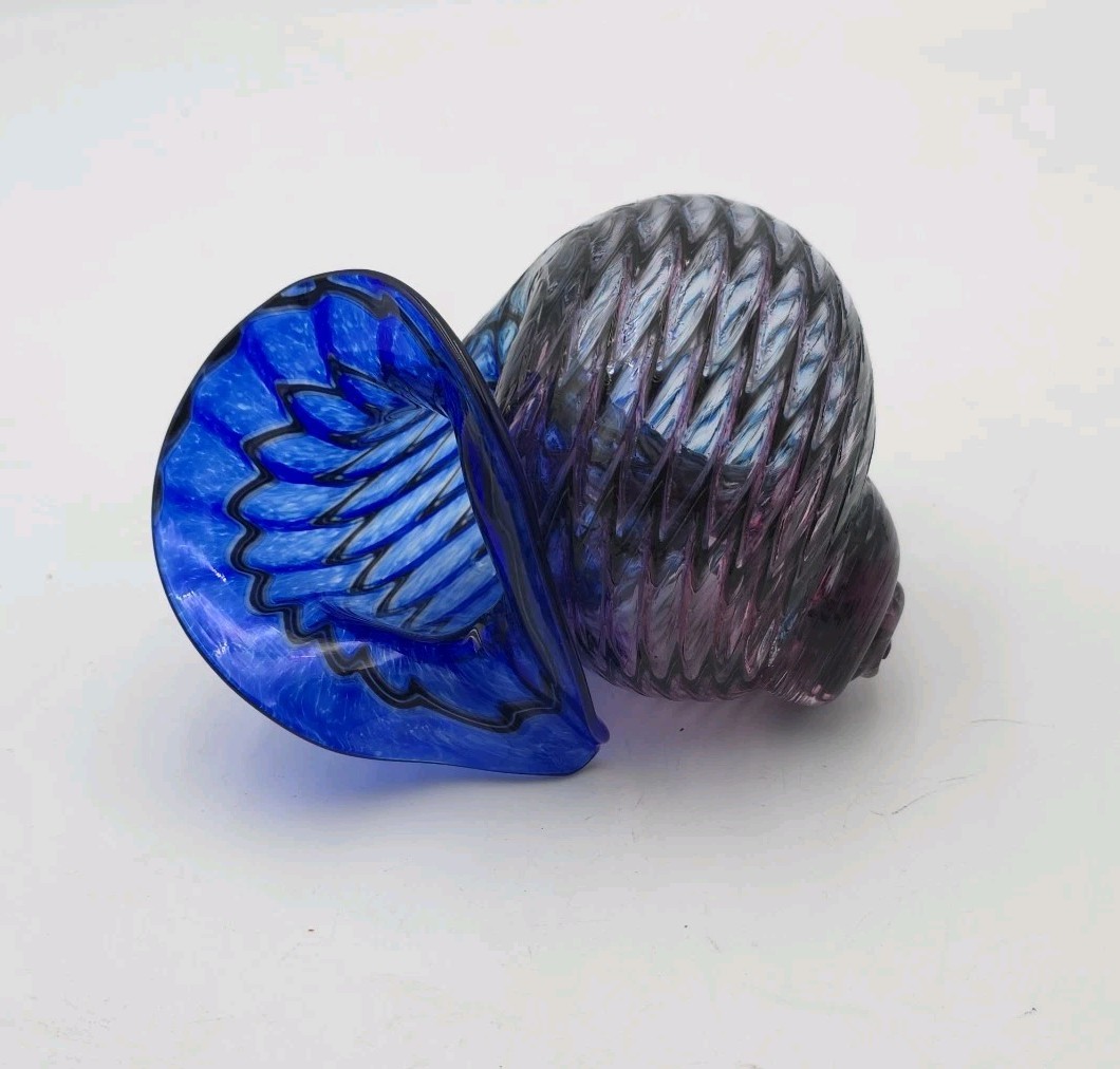 Hand Blown Art Glass Nautilus Shell Sculpture Blue Purple Swirl 5″
