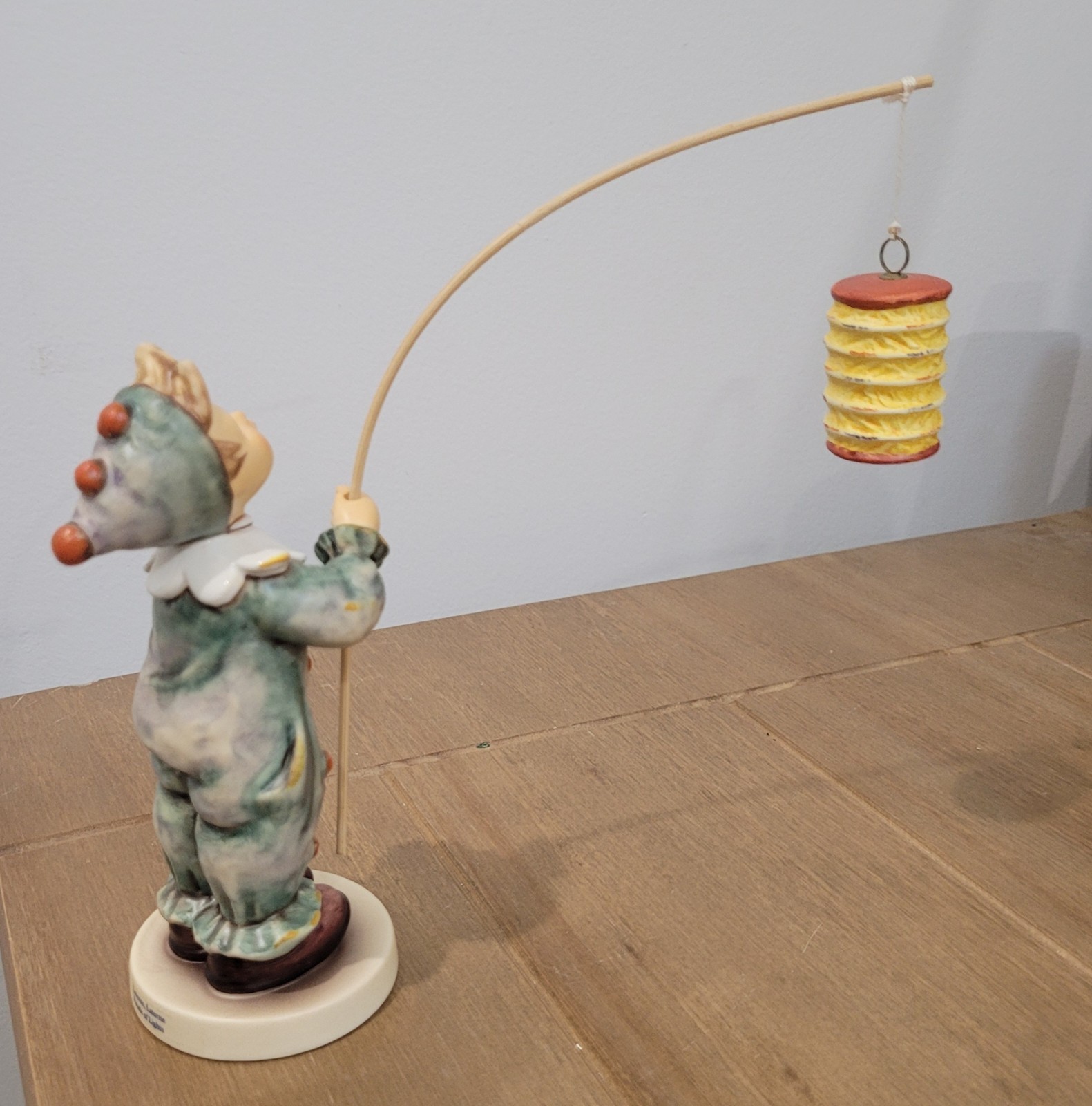 Hummel HUM 616 Parade Of Lights Lantern Figurine First Issue Germany With Box