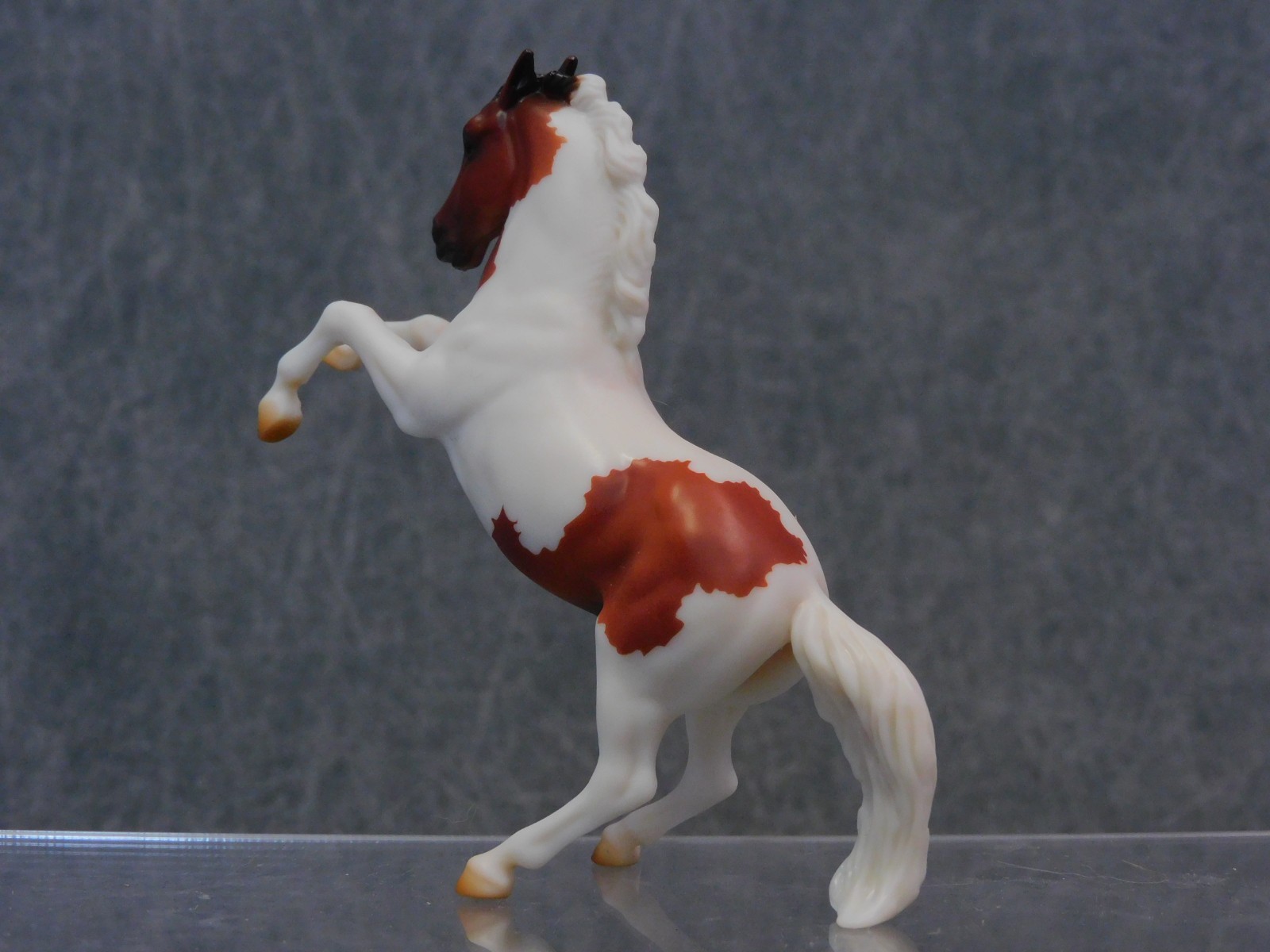 Breyer * Pinto Fighting Stallion * Mountain Ranch Set Stablemate Model Horse