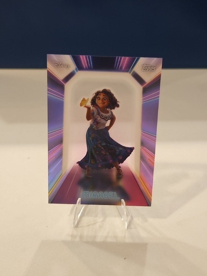 Topps Disney Encanto Mirabel Illuminated Neon Lights NPL-16 2026 Insert