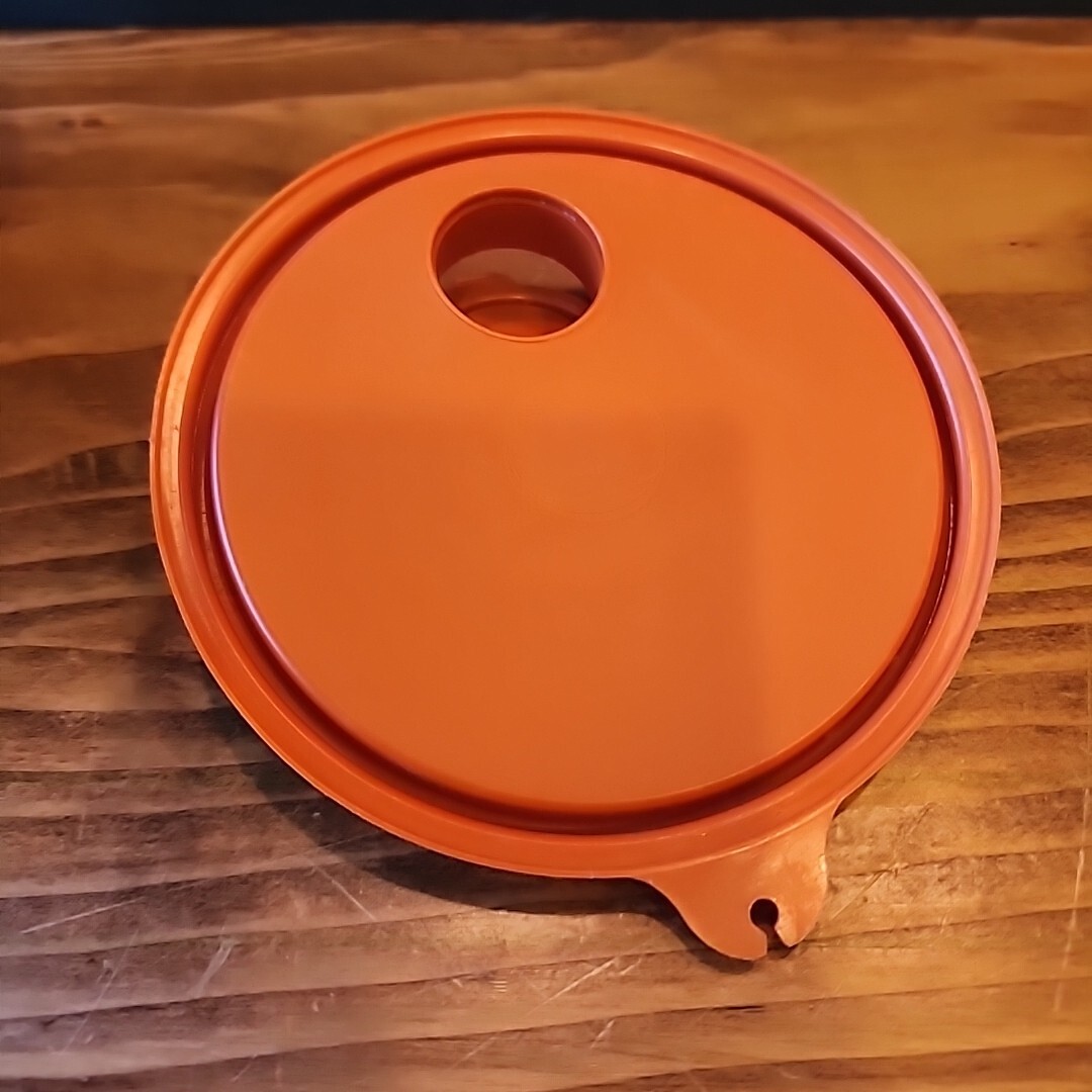 3 Piece Set Vintage Tupperware Container With Juicer Insert and Pour Spout Cover