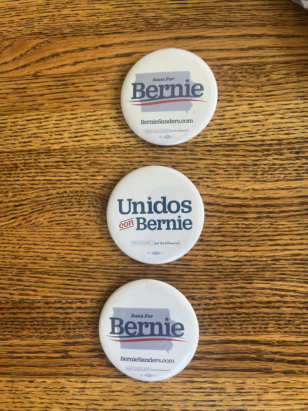 Set of 3 Buttons for The 2020 Bernie Sanders Presidential Campaign Iowa & Unidos