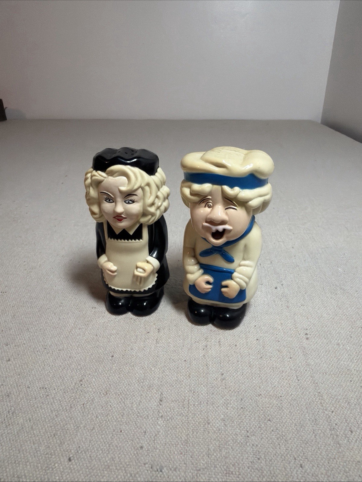 Vintage Salt and Pepper Shakers Talking Maid & Sneezing Cook Chef Plastic