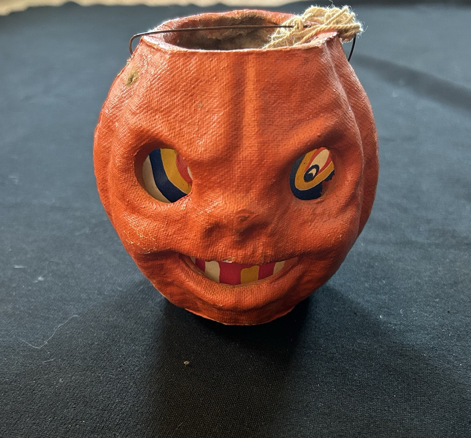 WONDERFUL !! HALLOWEEN c1940 JOL LANTERN Paper Mache w/ Original Insert