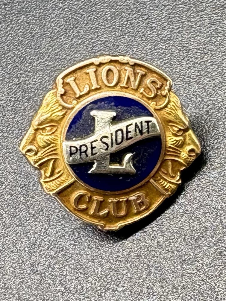 Vintage Lions Club President 10K Gold 2g LGB Screw Back Pin