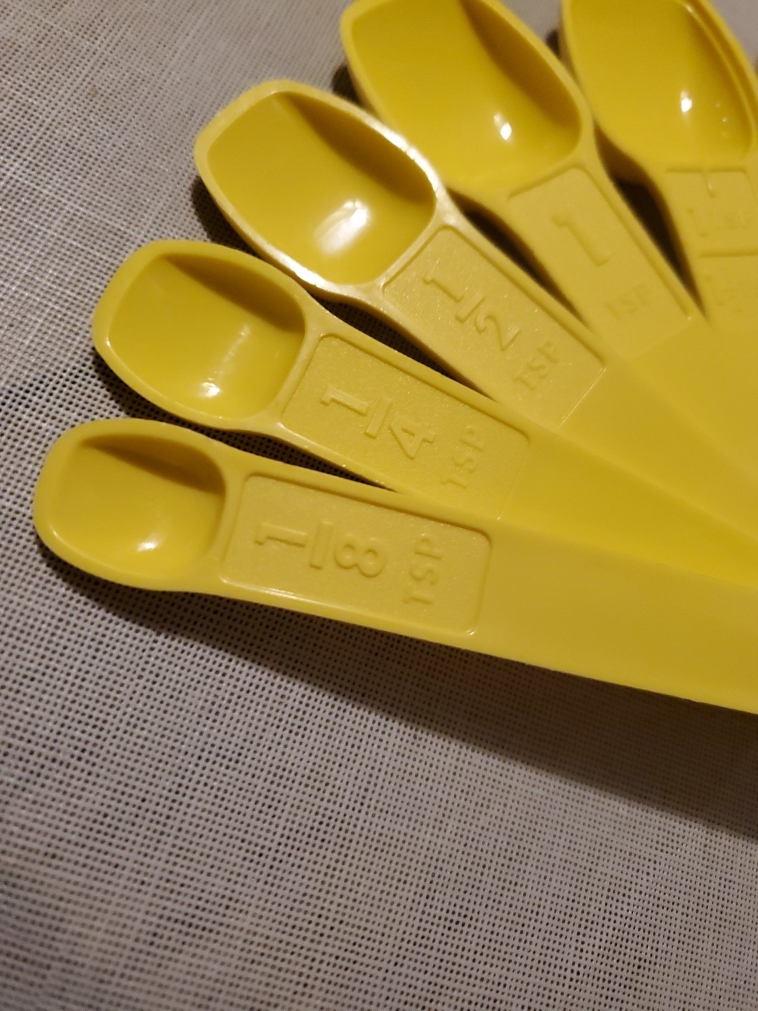 VTG Tupperware D Style Measuring Spoons Yellow Set 6 Dual Measure 1272 4 Tsp