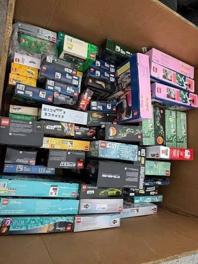 Collector Favorite Amazon Overstock Mystery Lot – Household & Toys
