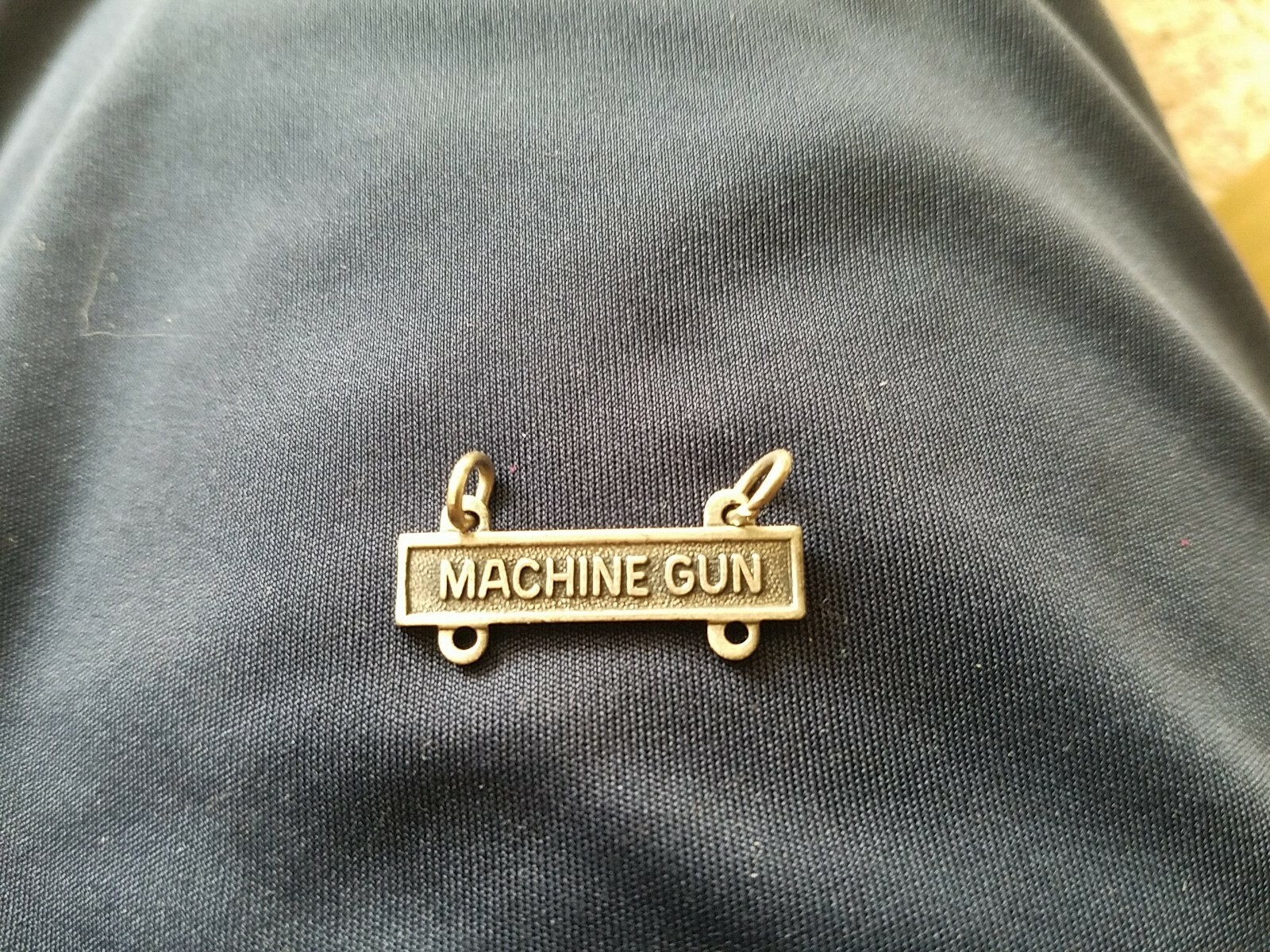 US ARMY MACHINE GUN QUALIFICATION BAR; Black and Silver