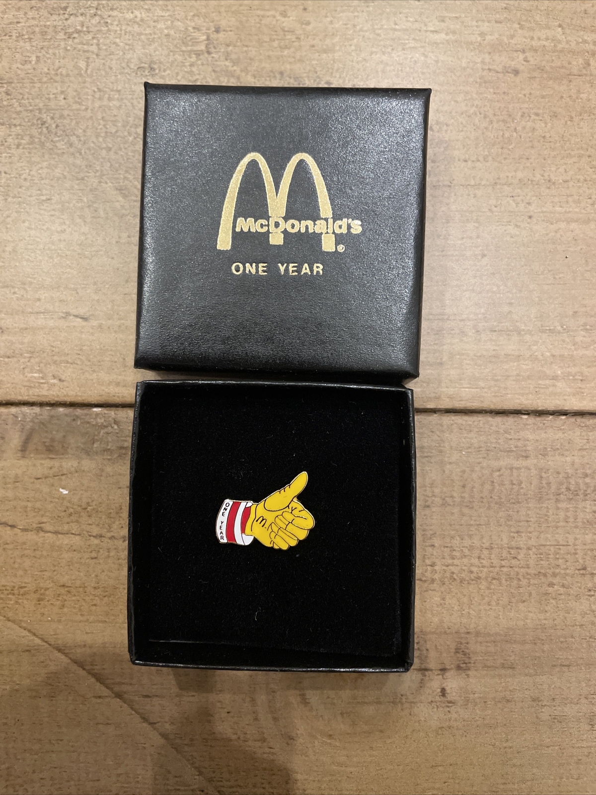 Vintage McDonald’s Crew Member 1 Year Service Lapel Pin w Presentation Box NEW