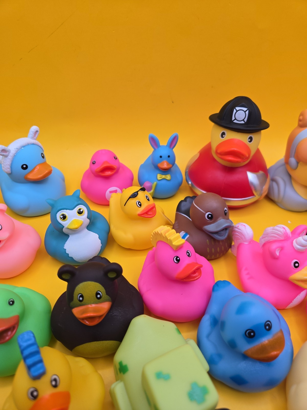 Rubber Ducks Lot Of 50 Different Sizes Preowned All Clean! Jeep Cruise
