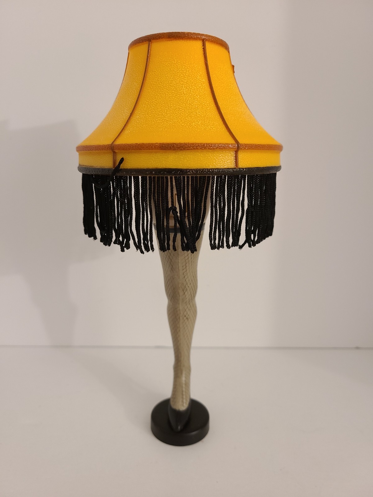 A Christmas Story Leg Lamp Night Light 5 Watt 120VAC 60HZ in Excellent Condition