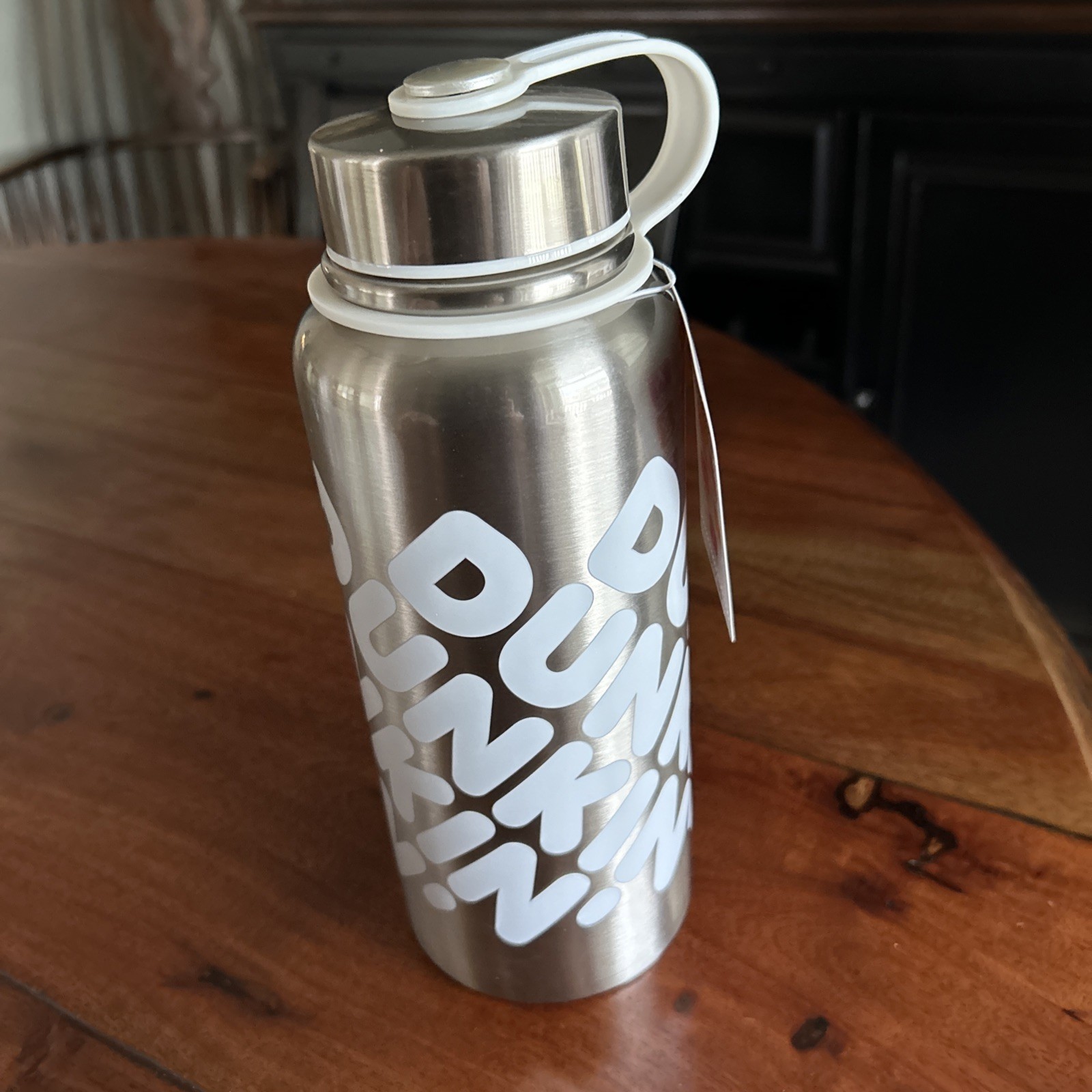 Brand New Dunkin’ 32oz Stainless Hydration Bottle Brushed Silver/White