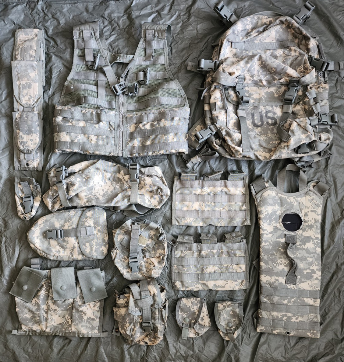 16 Piece Rifleman Kit MOLLE System – ACU (Complete Set) USGI U.S. ARMY