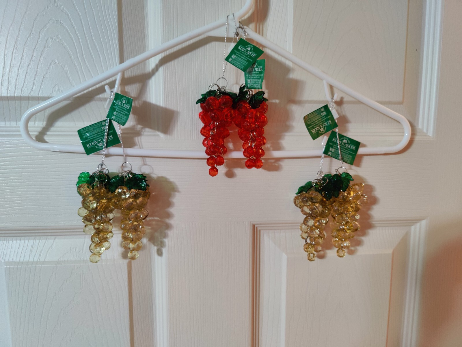 Christmas Tree Ornaments Grapes 4″ Kurt Adler-Acrylic Red & Green