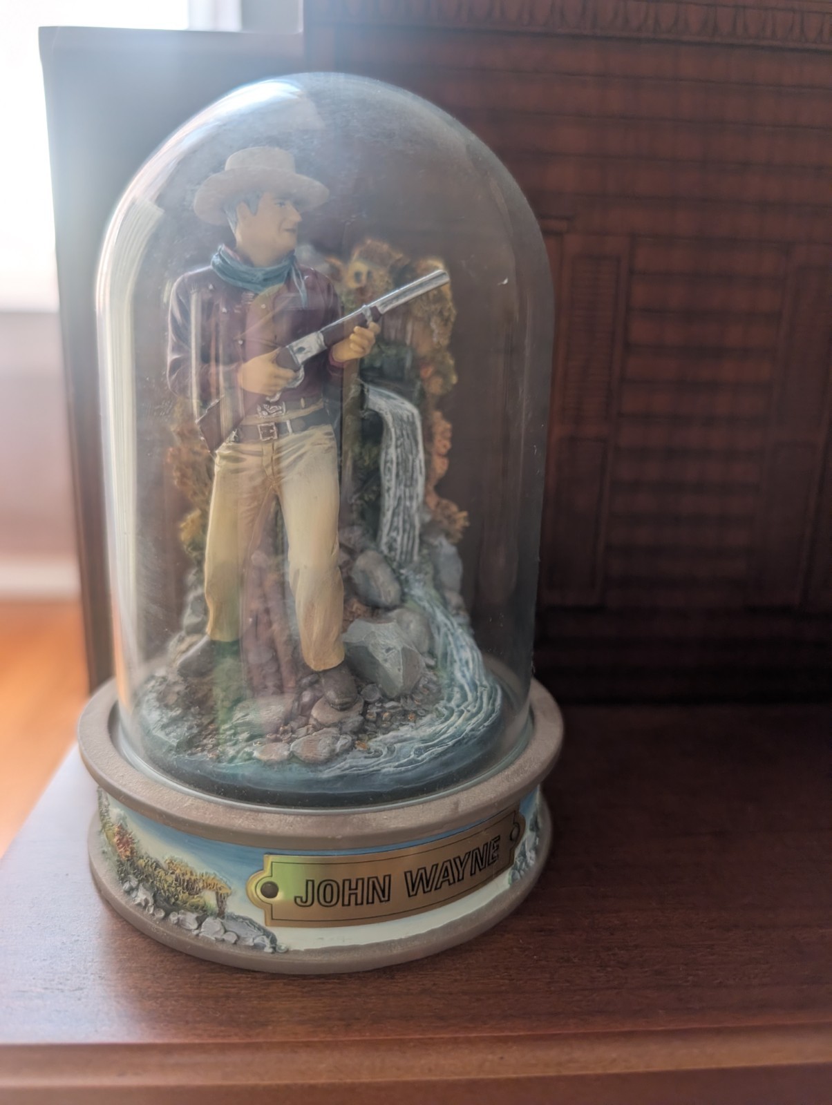 John Wayne Franklin Mint Limited Edition Hand Painted Sculptures W/Glass Dome