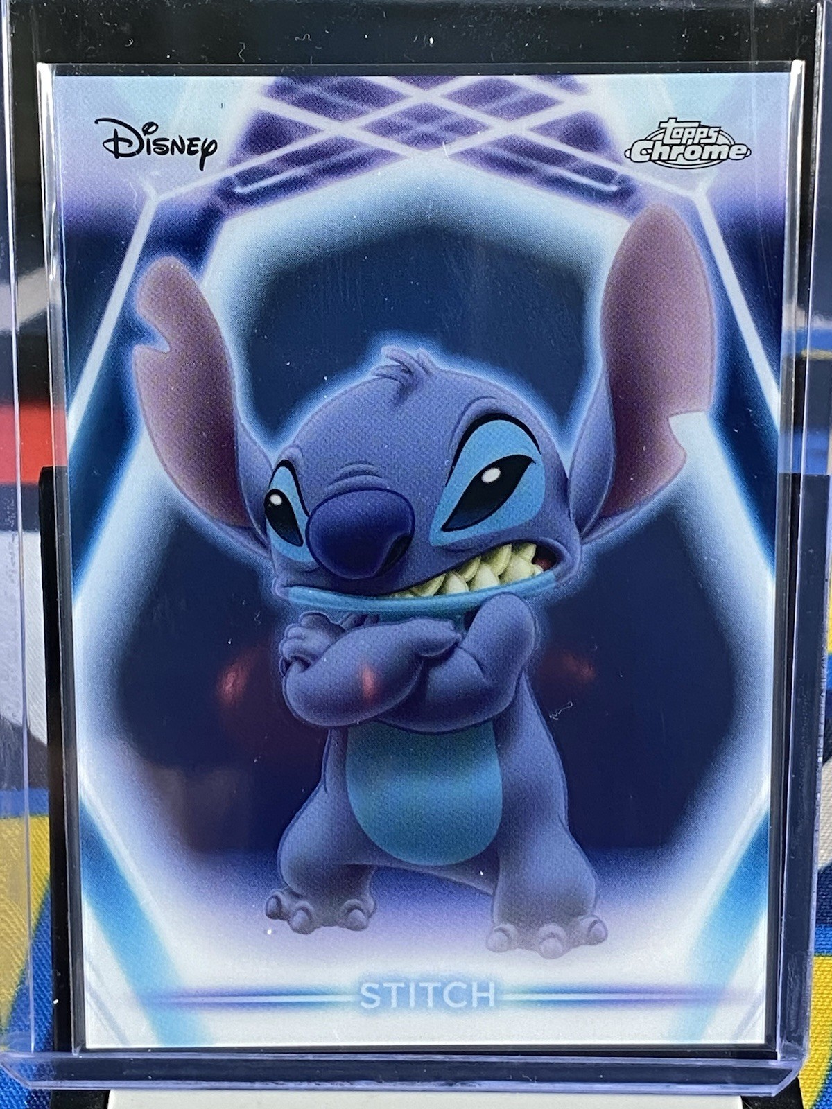 2026 Topps Disney Neon Stitch Chrome Neon Etch insert #CNE-14