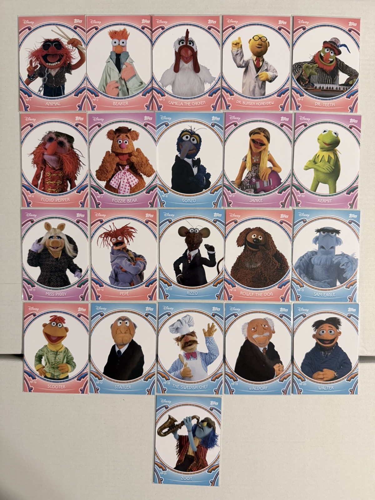 21 Card COMPLETE SET 2026 Topps Disney Neon THE MUPPET PUZZLE INSERT MP1 – MP21