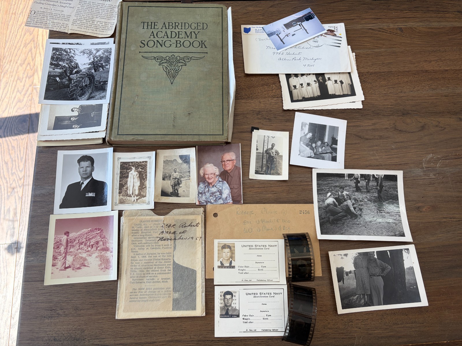Post WWII 1946+ US Navy ID Identification Card, Photos & Book Lot Claude Roberts