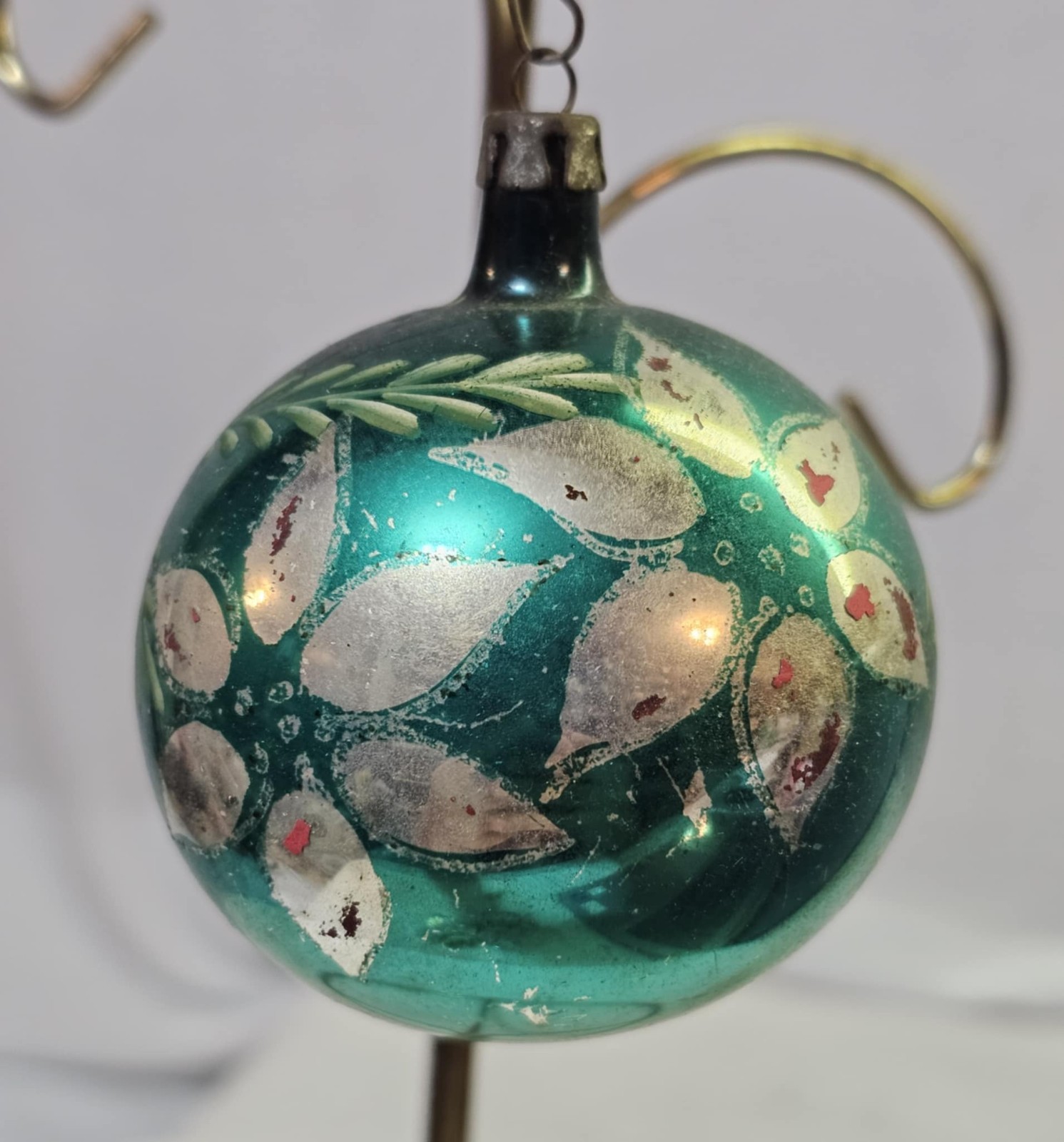 Vtg Mercury Glass Ball Christmas Ornament Green w/ Leaf Silver flowers-A77