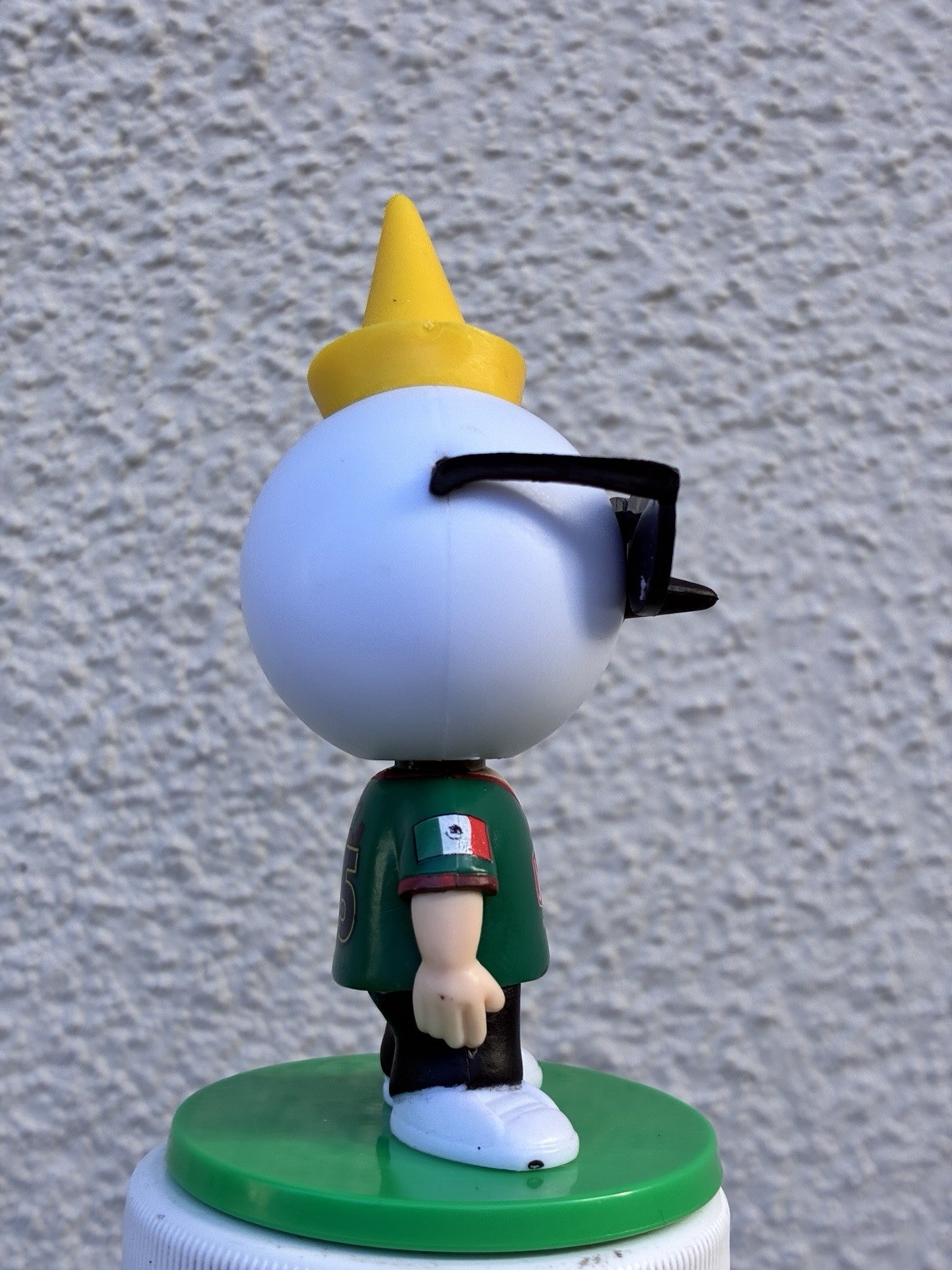 Jack in the Box Mini Soccer World Cup Bobblehead MÉXICO Jersey! Hot Ones Collab