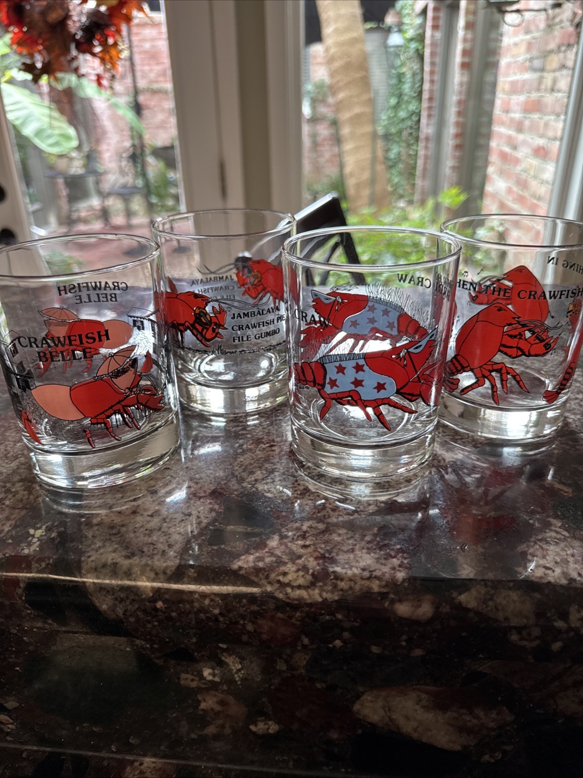 Set Of 4 1981 Cajun Classics Crawfish New Orleans Glasses -June Sobel – IOB