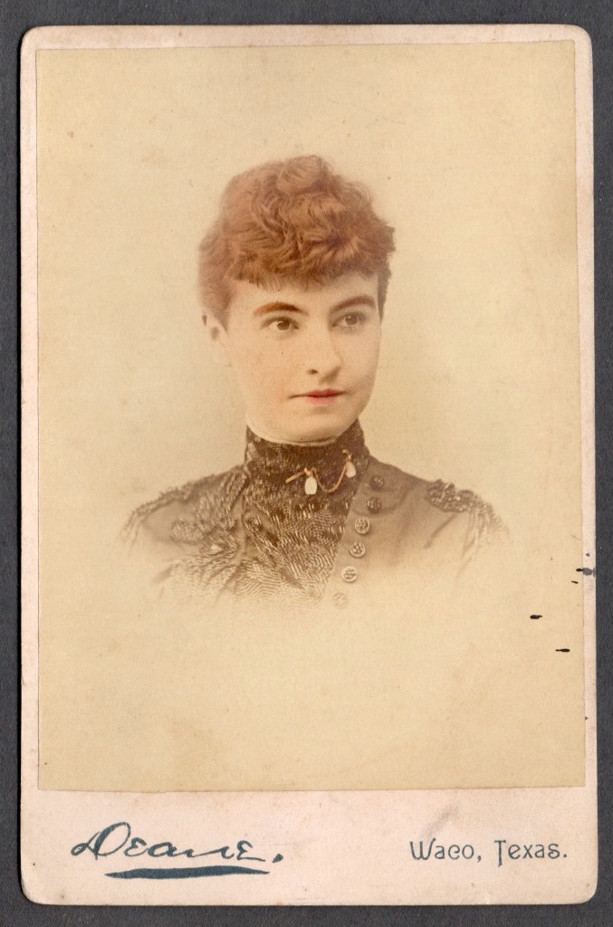 GORGEOUS WACO TEXAS WOMAN FANCY DRESS ~ 1880s TINTED CABINET PHOTO