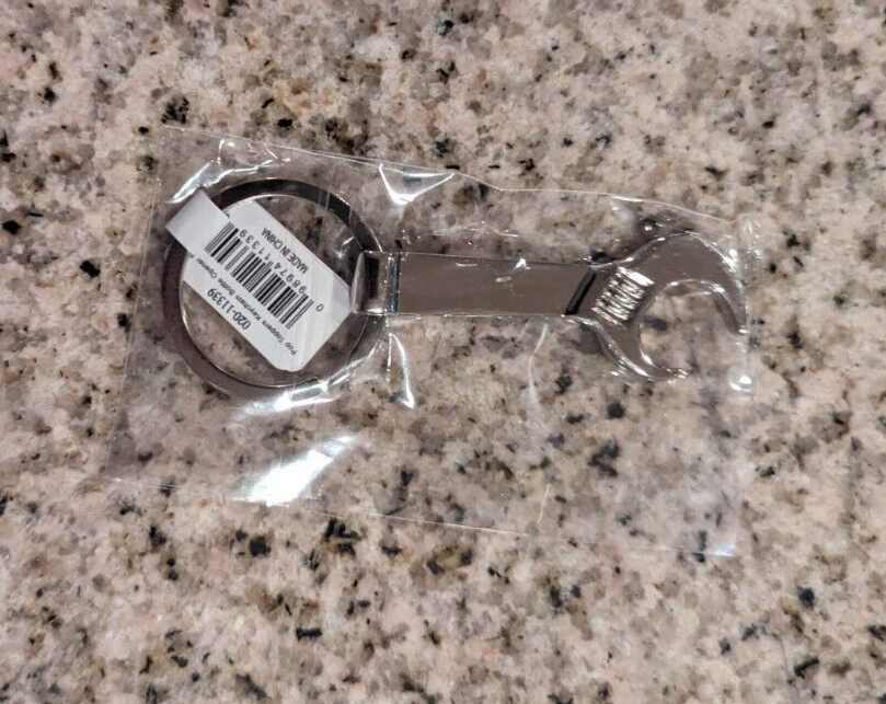 Adjustable Wrench Shape Keychain Smooth Silver Zinc Alloy Bottle Opener