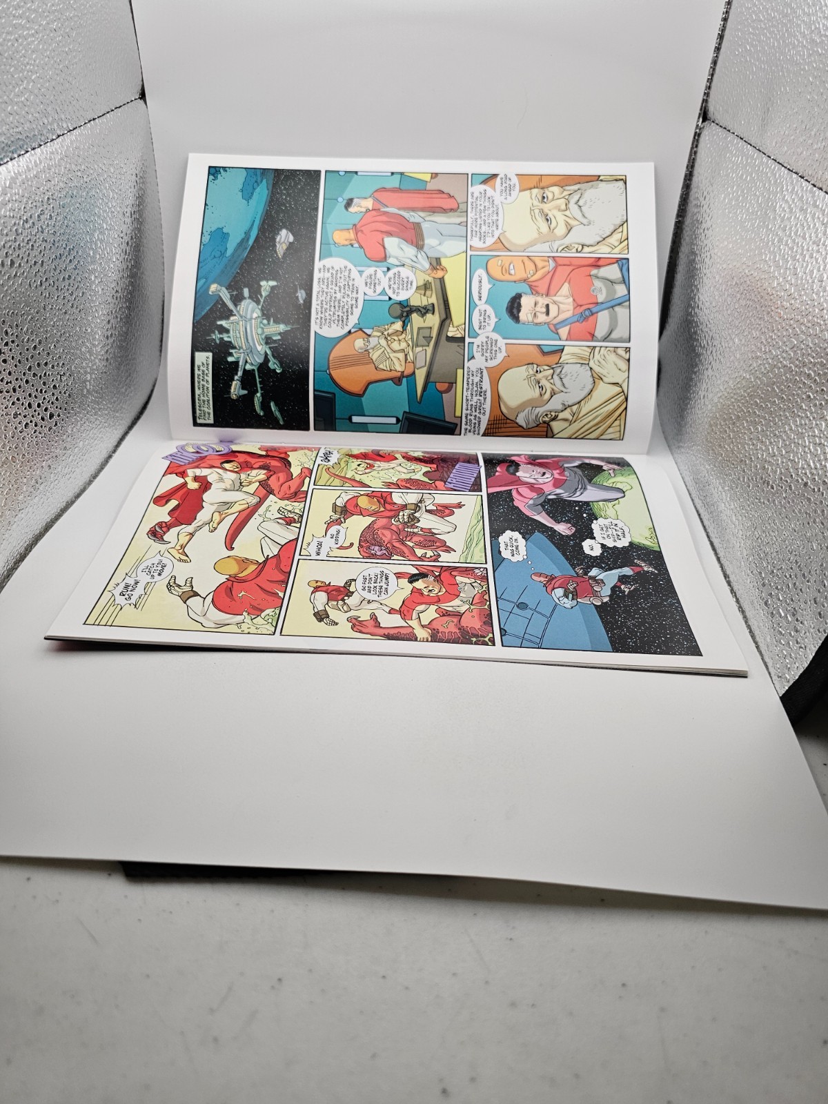 INVINCIBLE #67, Image 2009, Prep for War Pt. 2, 1st full app SPACE RACER