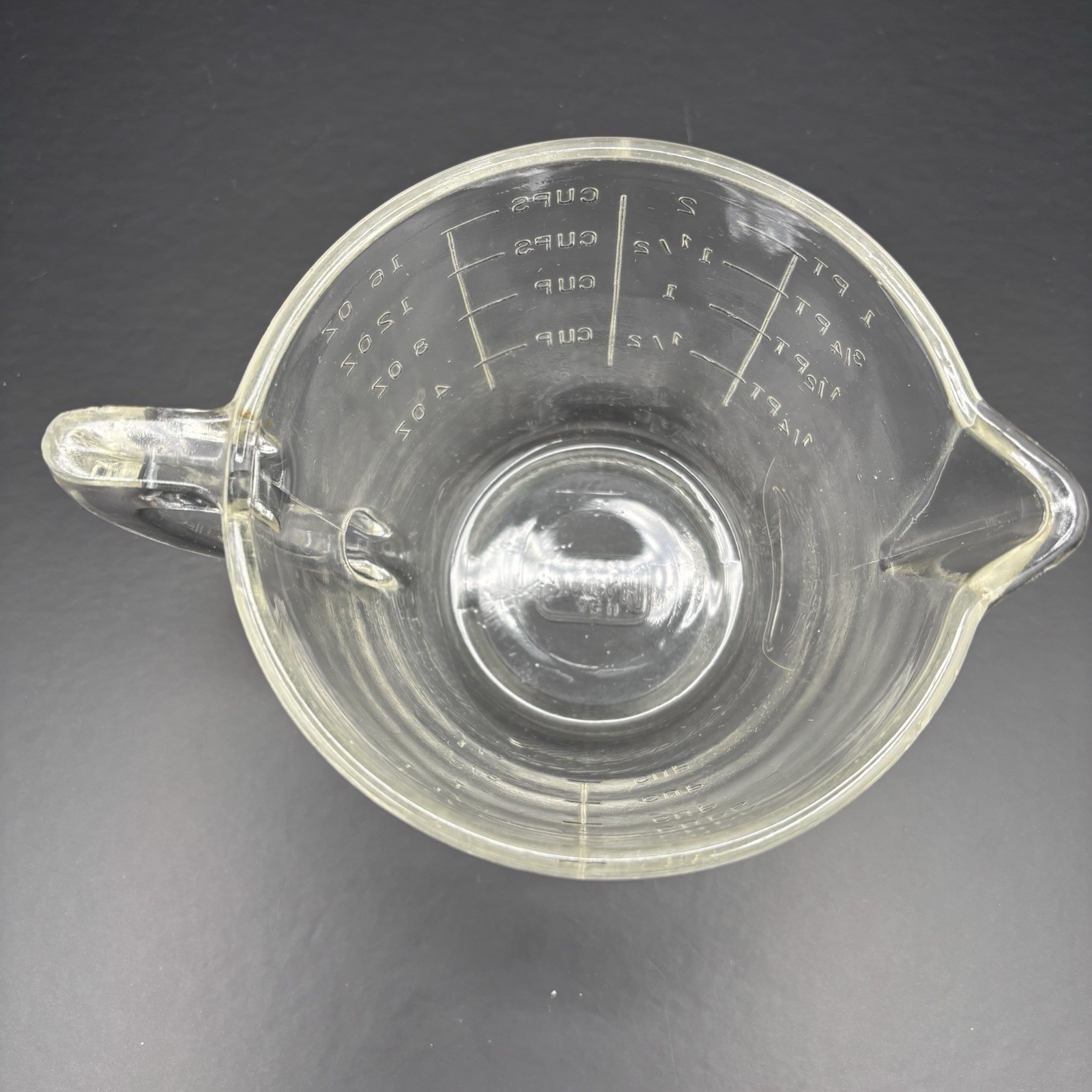 Vintage Rare GlasBake 2 Cup Measuring Cup Clear D Shaped Handle USA READ