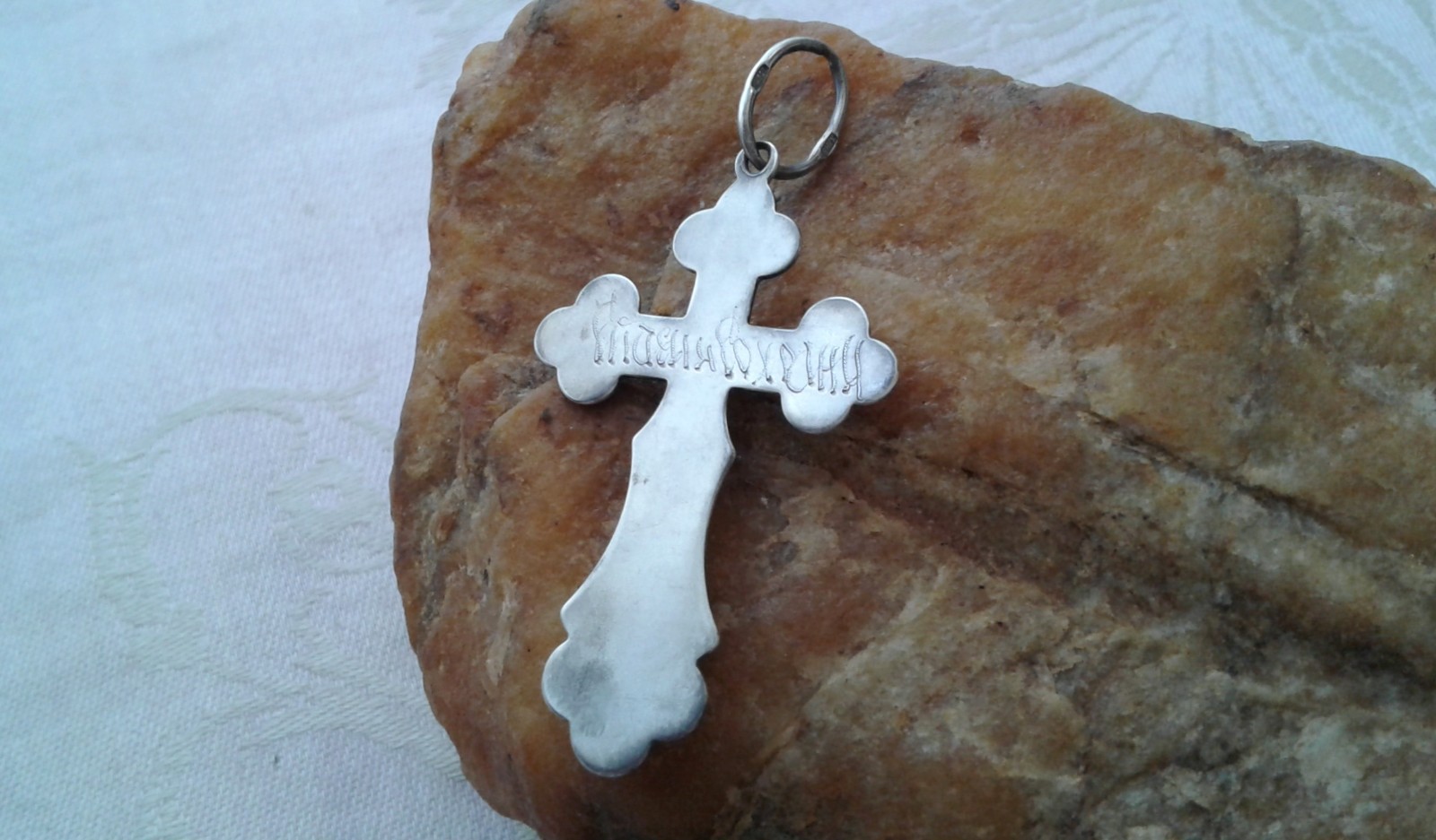 VINTAGE SOLID STERLING SILVER 2” 3.1g HAND-ENGRAVED ORTHODOX CROSS and CRUCIFIX