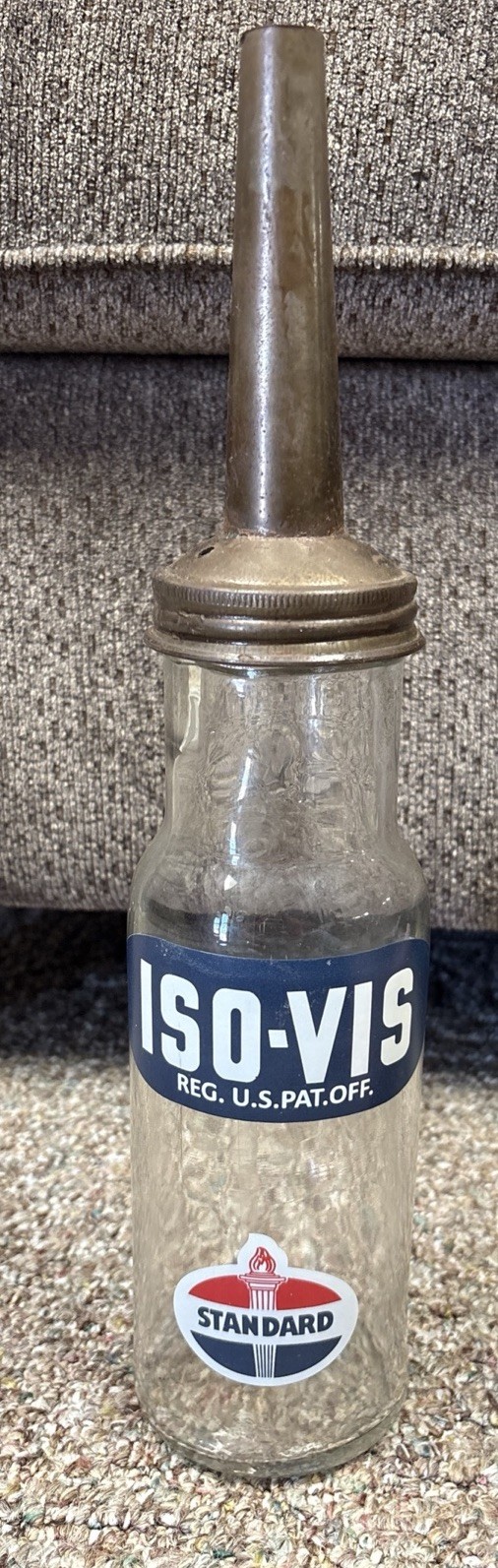 Antique/ VTG- ISO-VIS Standard Oil Glass Bottle 1-Quart W/Spout Dispenser