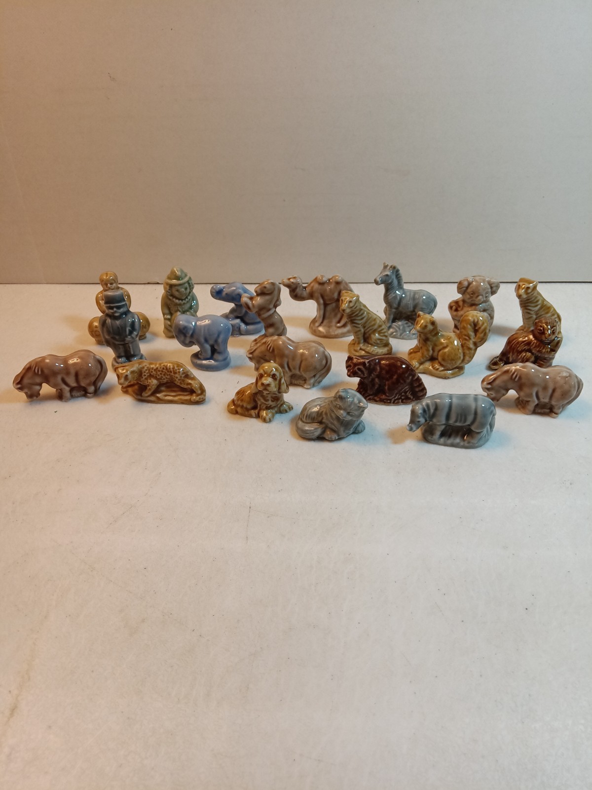 Vtg. Wade Rose Tea Whimsies Lot Of 21 Mixed Ceramic Miniatures Animals + Circus