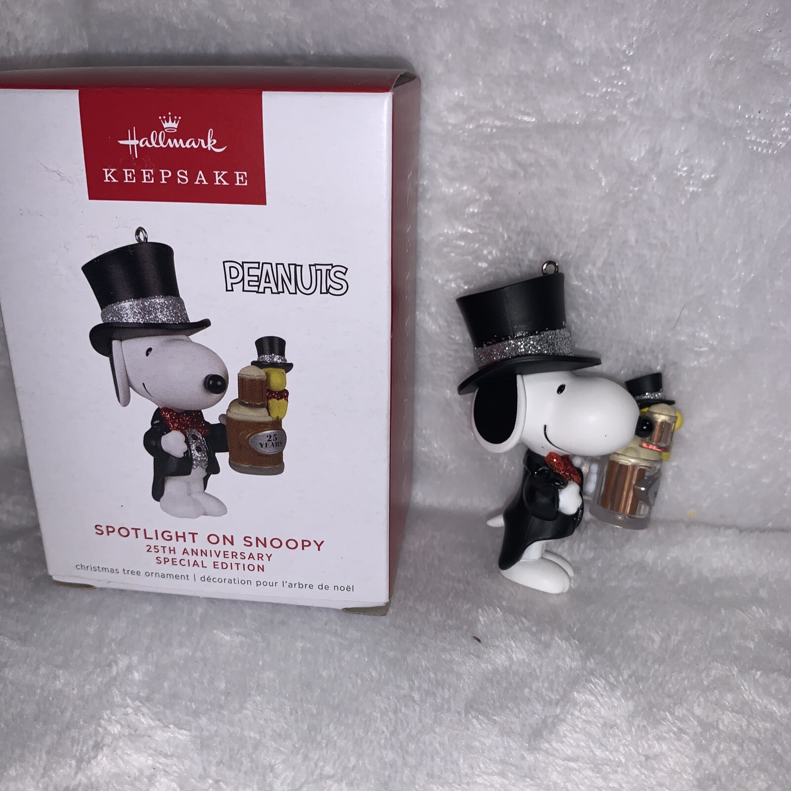 Hallmark 2022 SPOTLIGHT ON SNOOPY 25th ANNIVERSARY-SPECIAL EDITION-Ornament BNIB