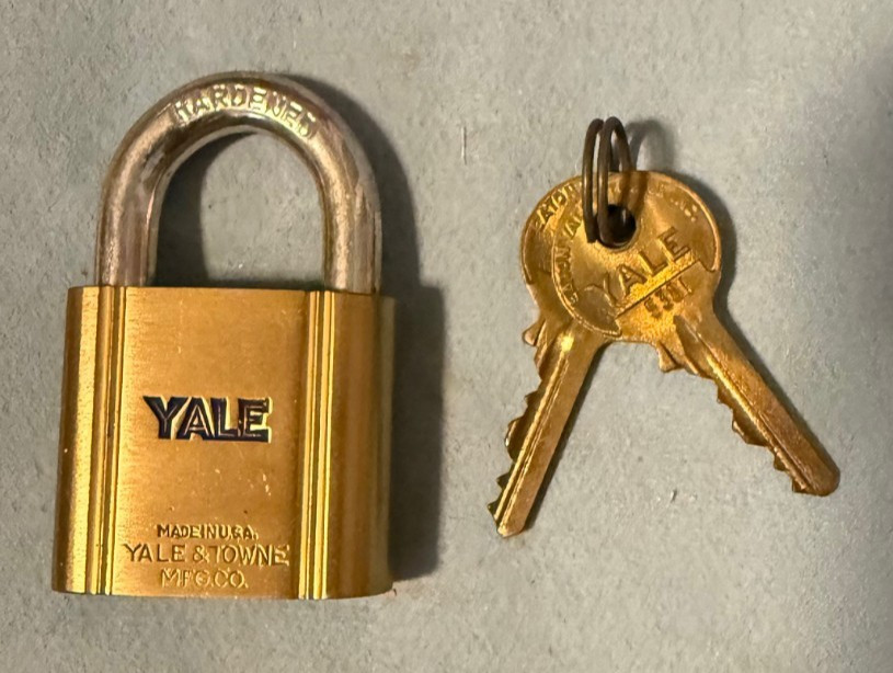 Vintage New In Box Yale 5 Pin Tumbler Padlock. No 773 2 Keys & Original Box!