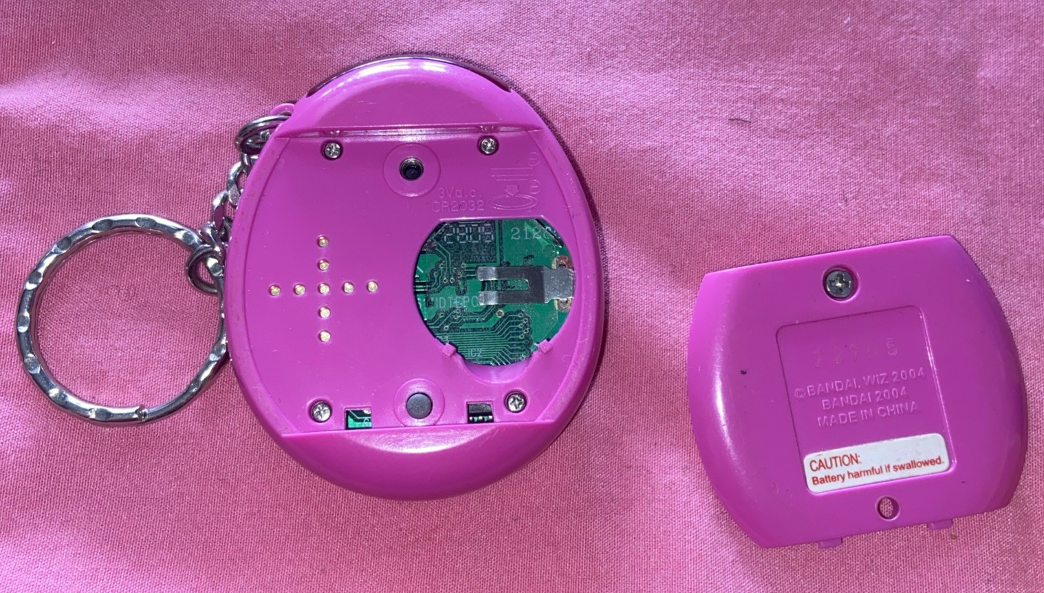 TAMAGOTCHI CONNECTION Untested Needs Battery Hot Pink Hibiscus Flowers CLEAN