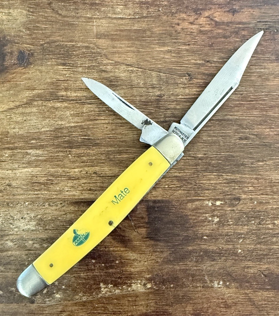 Vintage AMOCO Crop Mate Kutmaster Advertising 2 Blade Pocket Knife