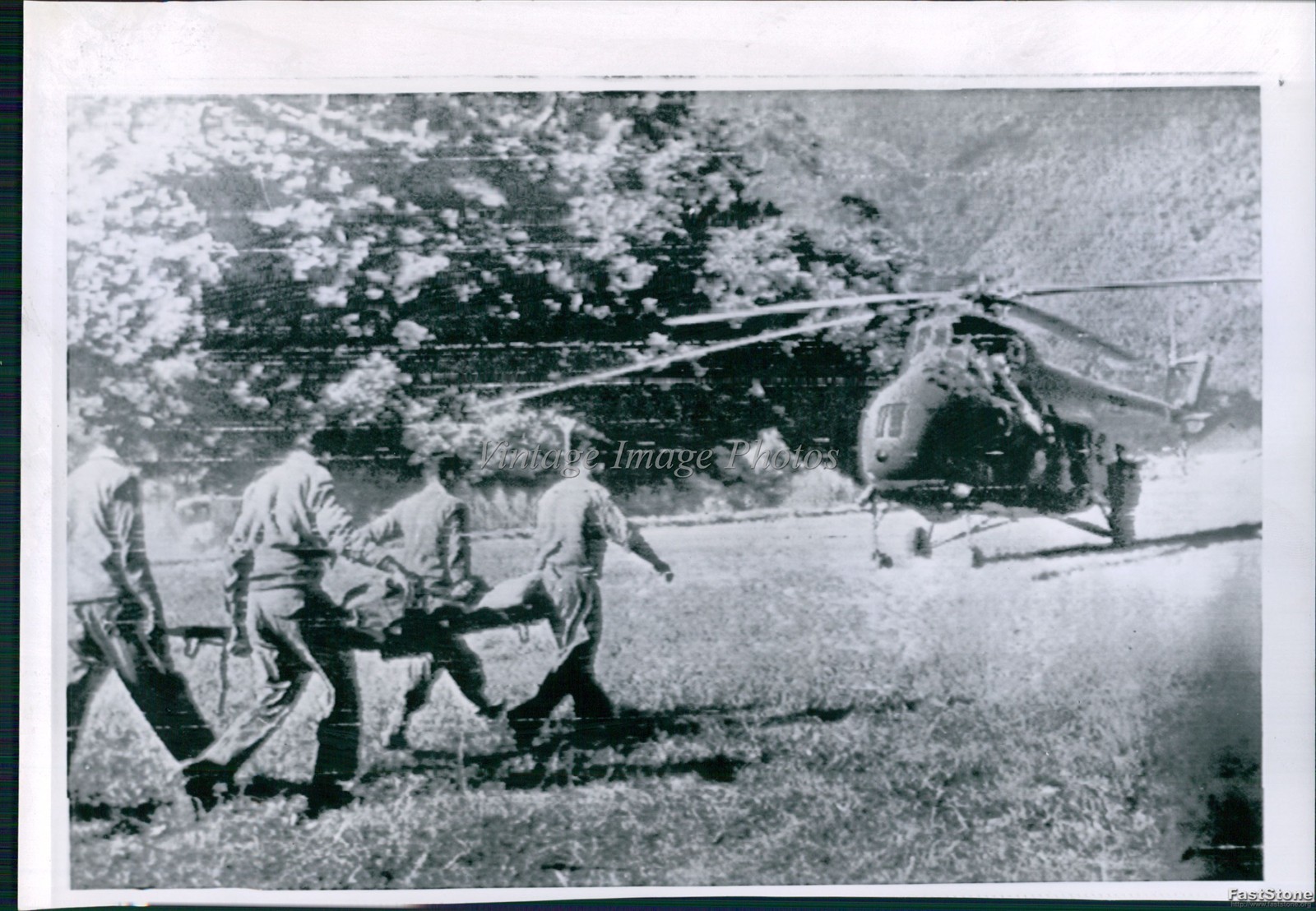 1962 New Delhi Red China Northeast India Helicopter Evacuation Force Photo 7×9