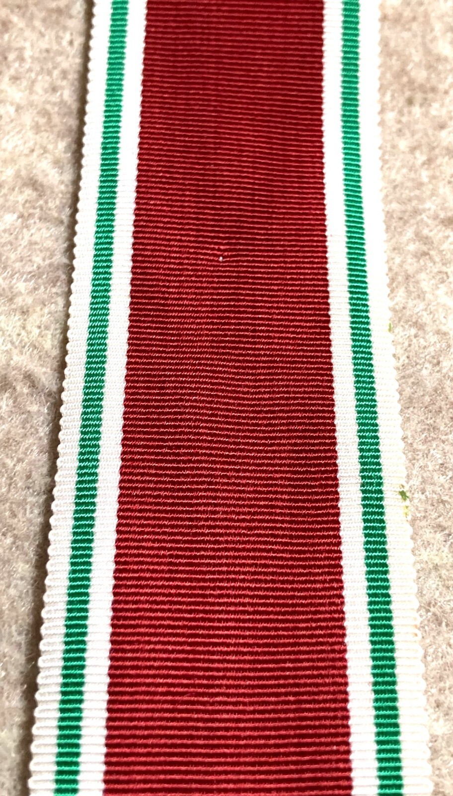 Ribbon for the Iraq King Faisel II Enthronement medal – 1953