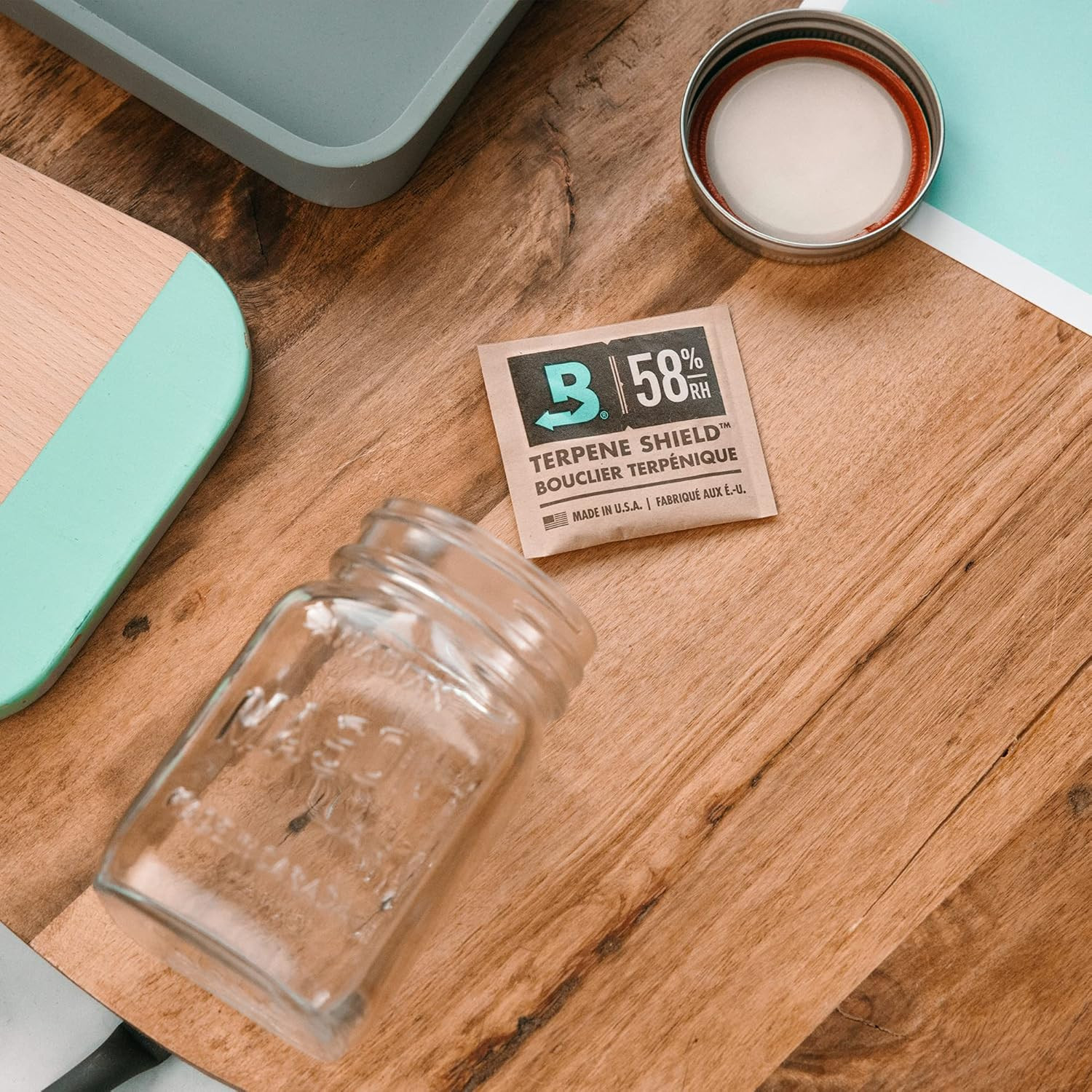 Boveda 65% Two-Way Humidity Control Packs for Storing up to 5 Items – Size 8 – 1