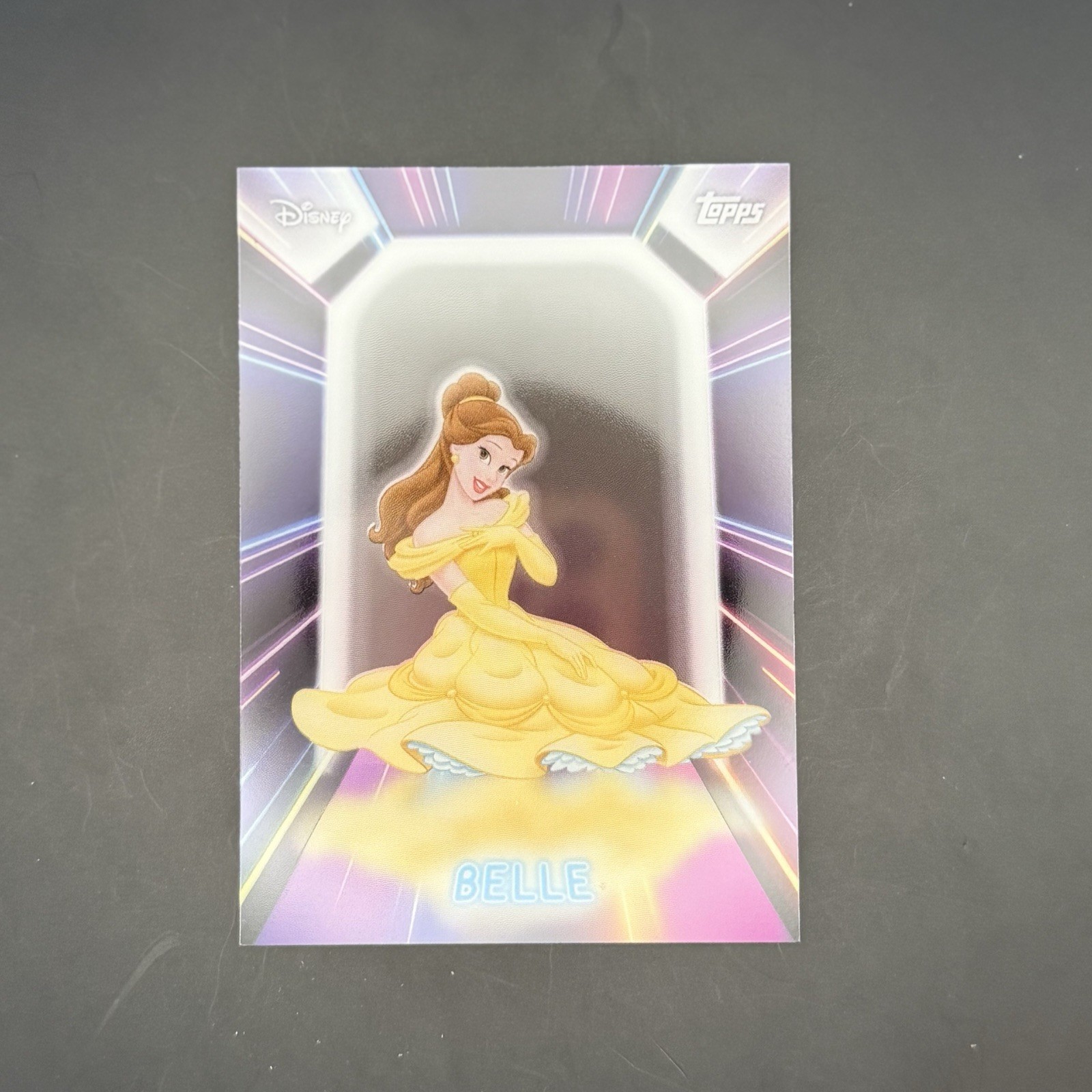2026 Topps Disney Neon – Belle #NPL-4 Illuminated Neon Lights Acetate Insert