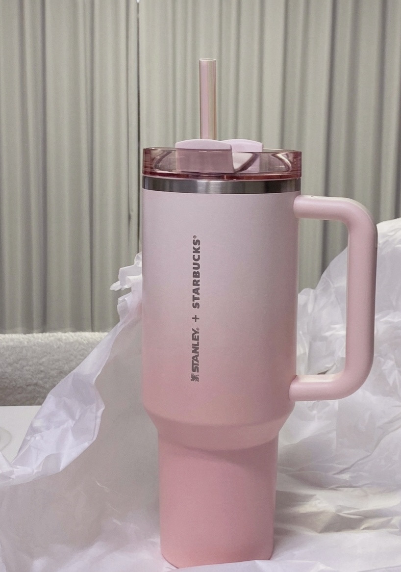 Starbucks 24 SS Stanley Pink Quencher Tumbler 1183ml