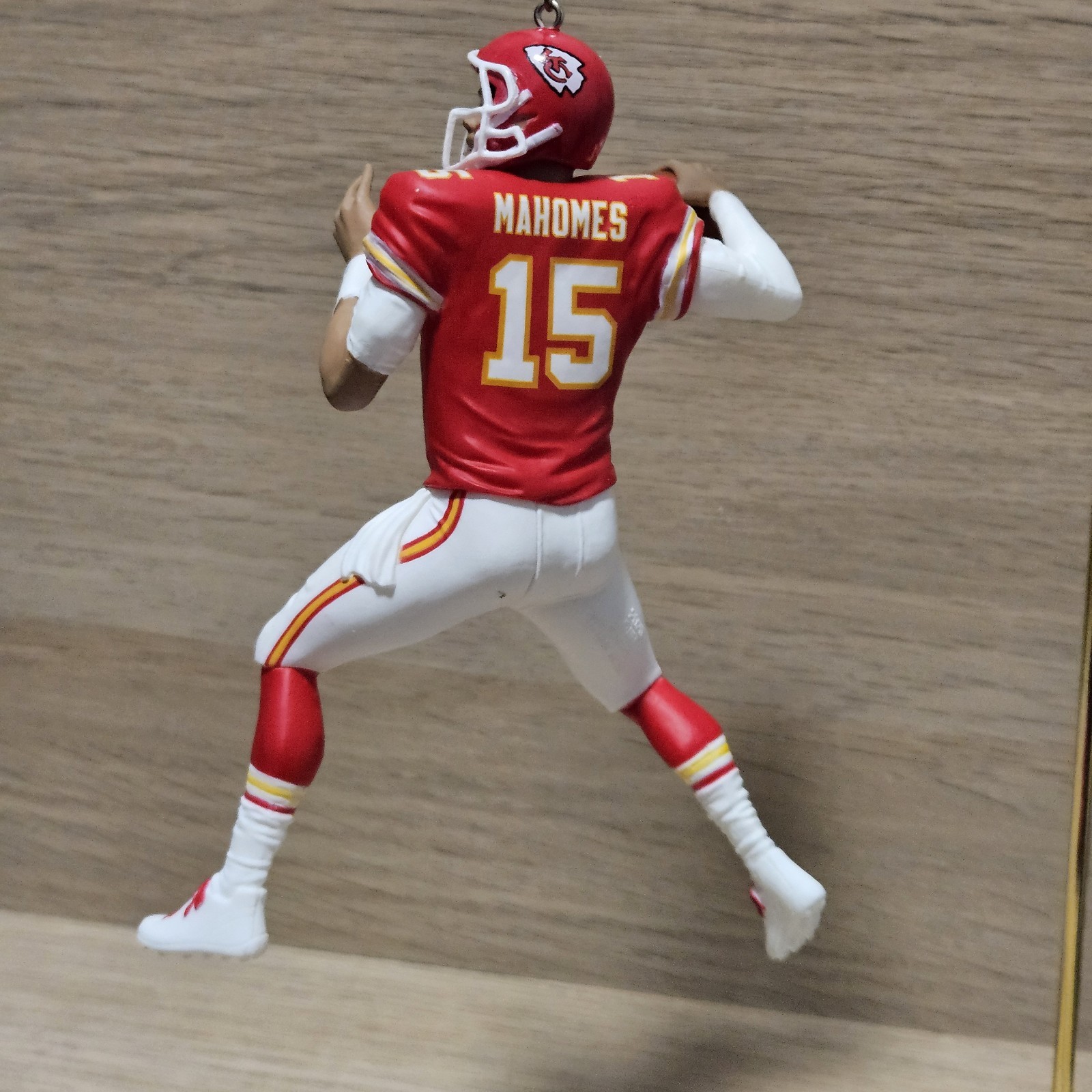 2020 HALLMARK Keepsake Ornament “Patrick Mahomes II” Kansas City Chiefs QXR9294