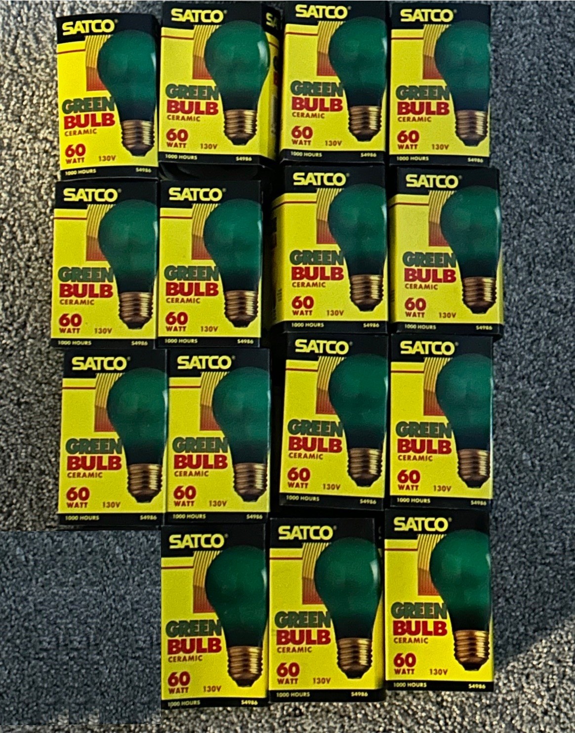 NEW Lot of 15 Satco 60W Green ceramic Party Bulbs S4986
