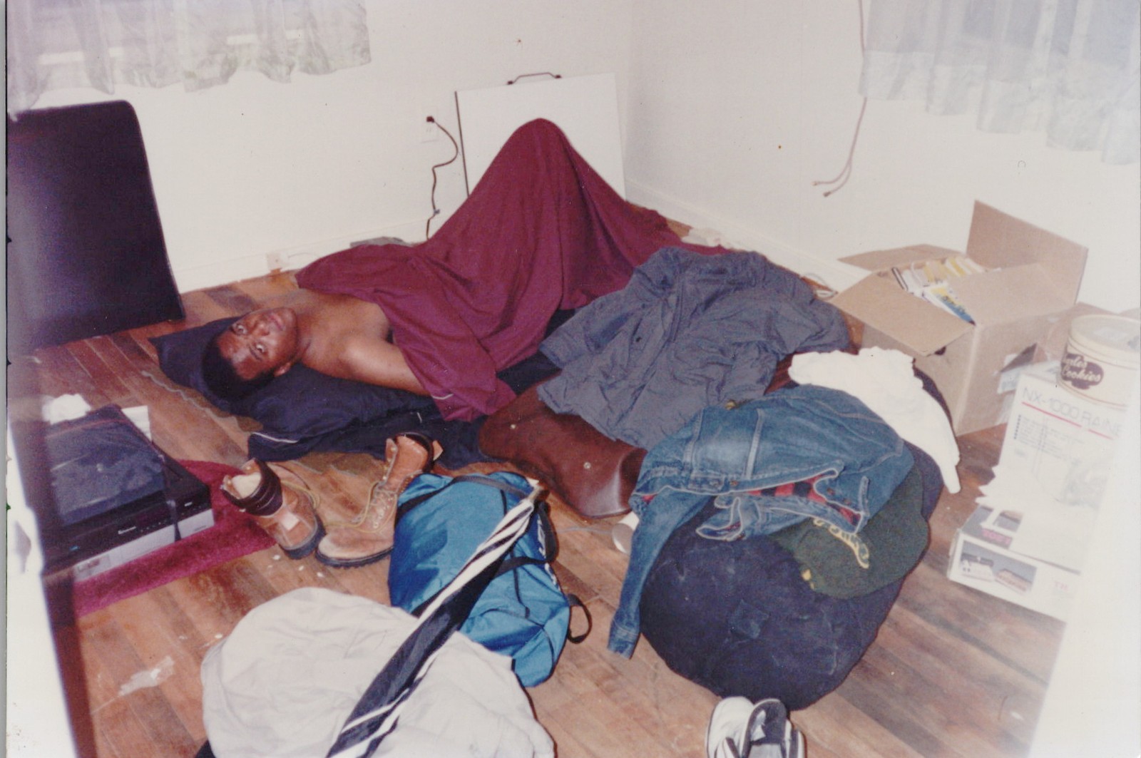 Vtg Color Snapshot Man Sleeping On Floor Bedroom Messy Dorm Room 1991