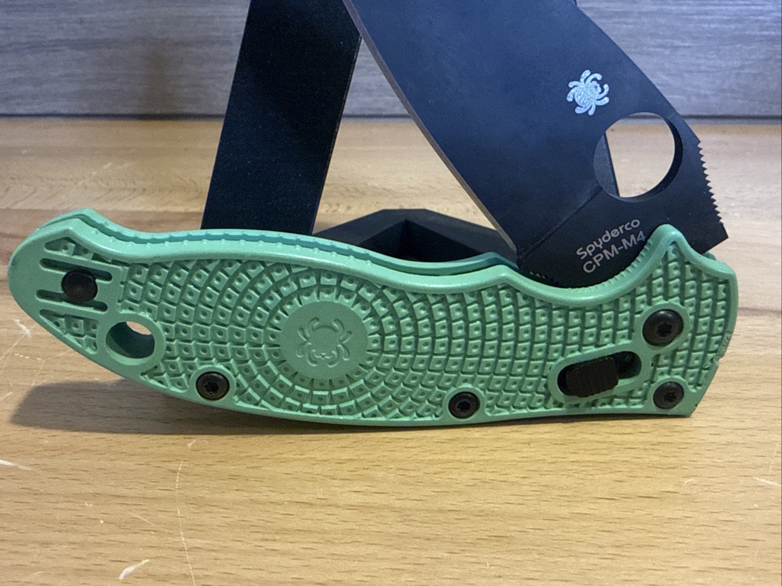 Spyderco Mint Green Frame Black Blade Lightweight Folding Knife CPM-M4 USA