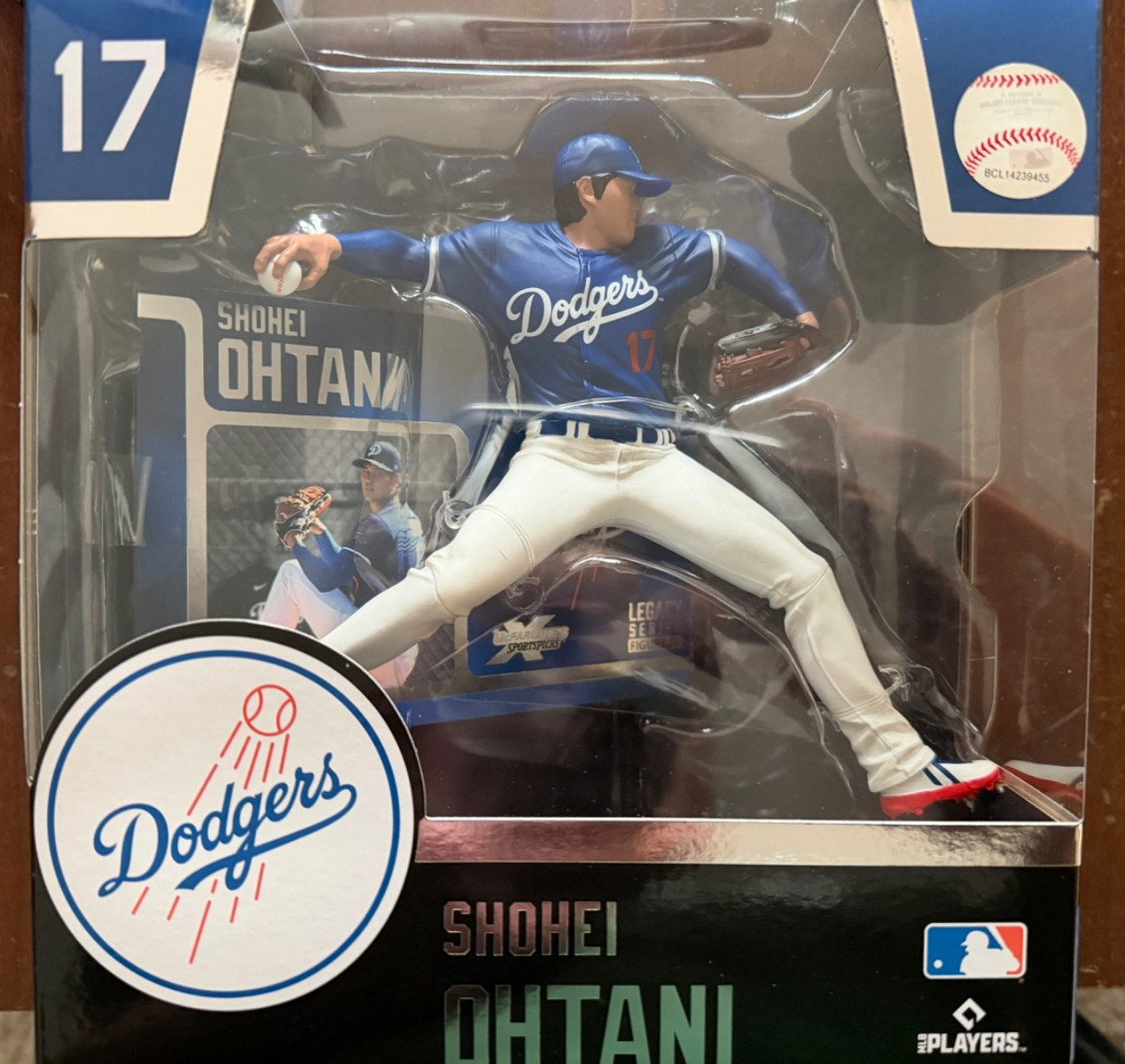 Shohei Ohtani Los Angeles Dodgers McFarlane Pitching Legacy Series 7″ Figure
