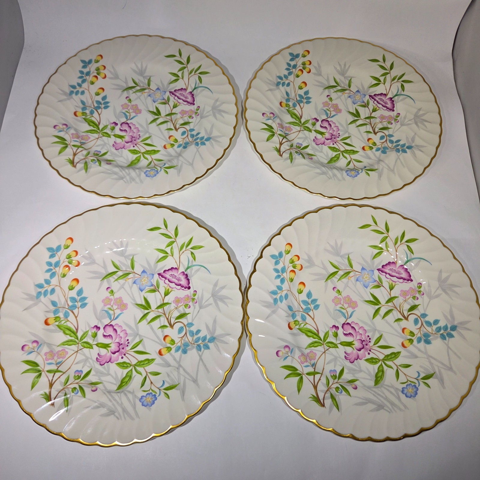 Set of 4 VTG Jewel Tree Syracuse China 10 3/8″ Dinner Plates Discontinued