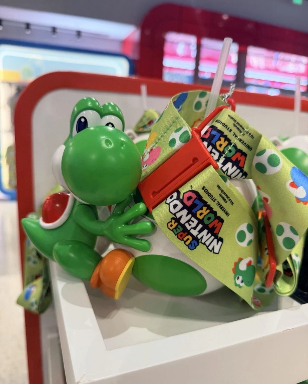 Universal Studios Fan Fest Exclusive Super Nintendo World Yoshi And Egg Sipper
