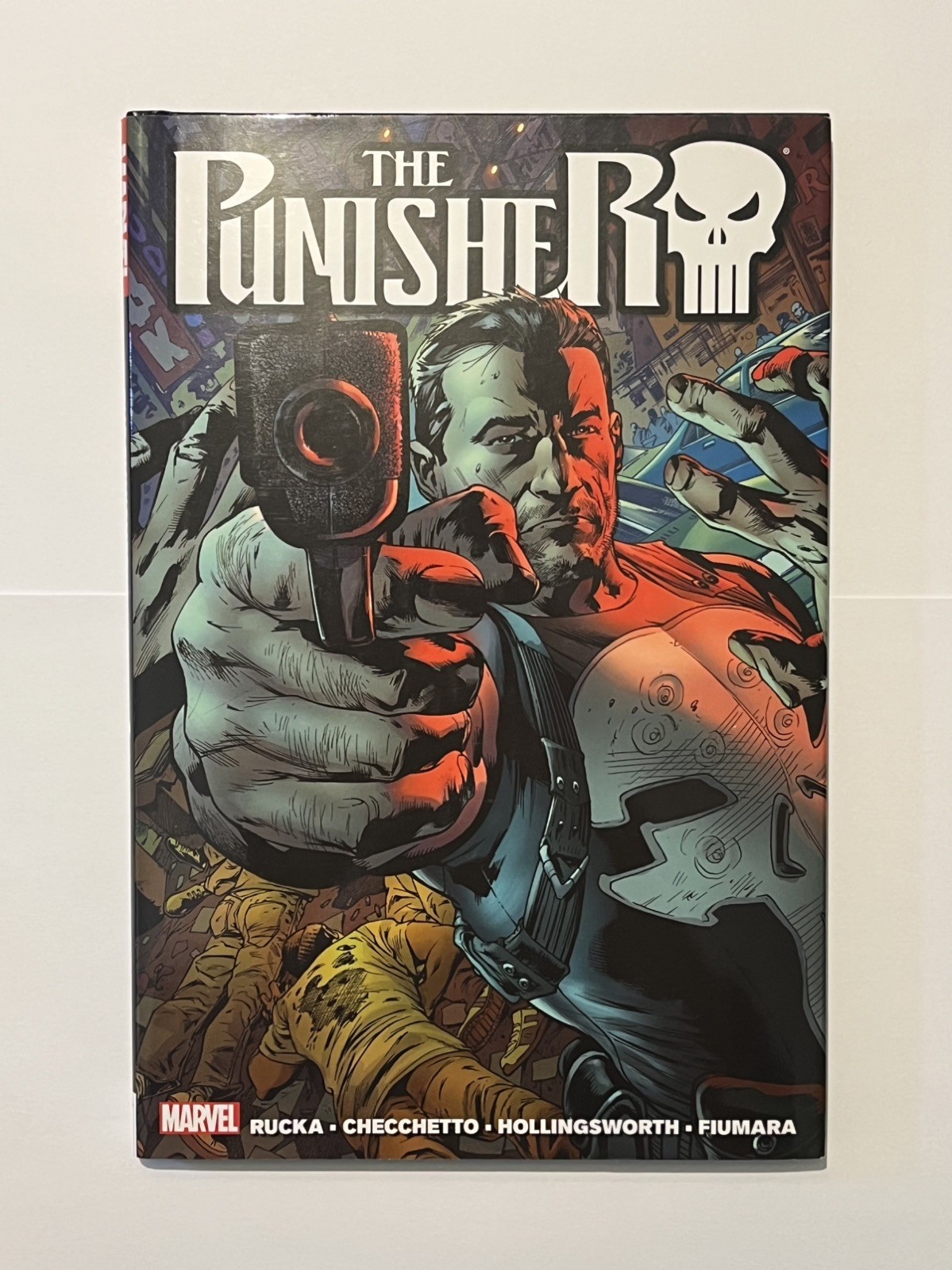 The Punisher HC SIGNED Greg Rucka Marco Checchetto Marvel Comics
