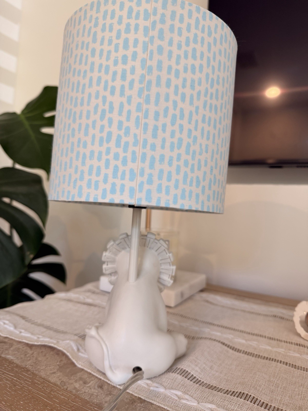 Mini Lion Lamp- Perfect Condition